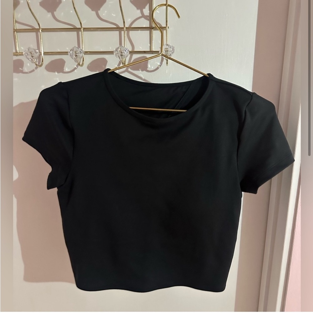 🔥2 FOR $30🔥 NWT GILLY HICKS BLACK OPEN BACK CROP TEE